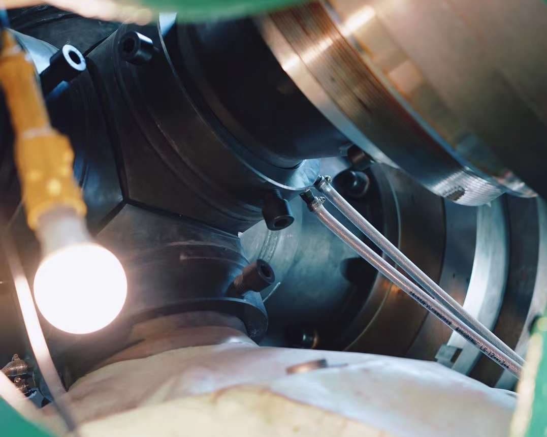 Strands of your hair into your very personalized diamond.