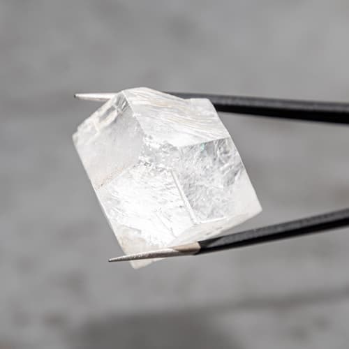 Strands of your hair into your very personalized diamond.