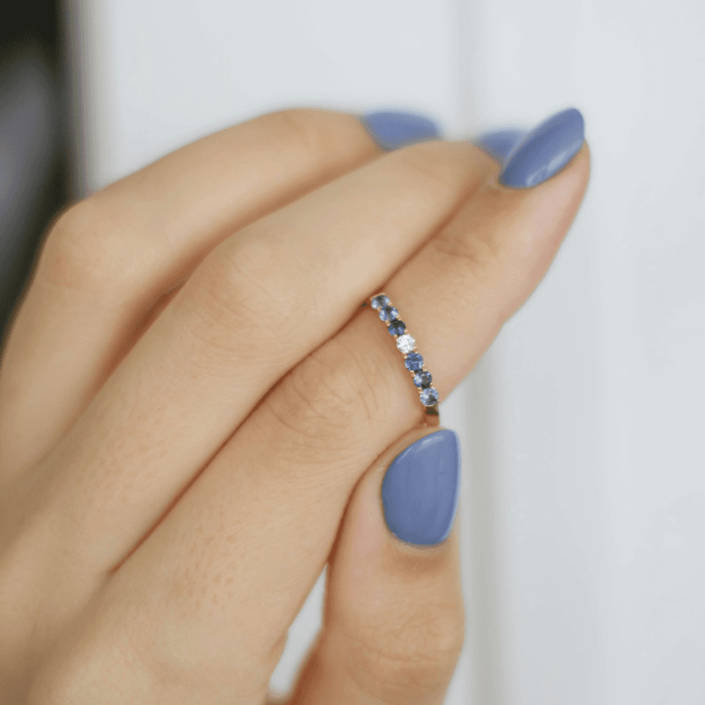 Vienna V-Split 6-Stone Ring